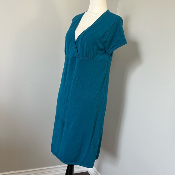 BCBG MAXAZRIA  shortsleeved sweater dress - Picture 2 of 5